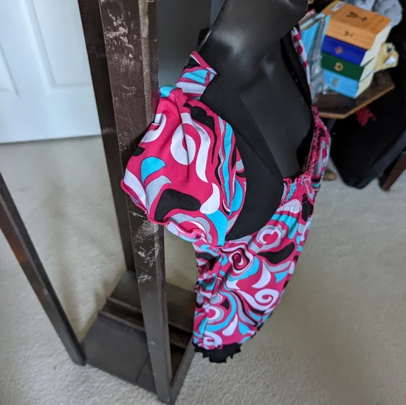 Hot Tempered Colorful Top Size Small - Picture 8 of 8